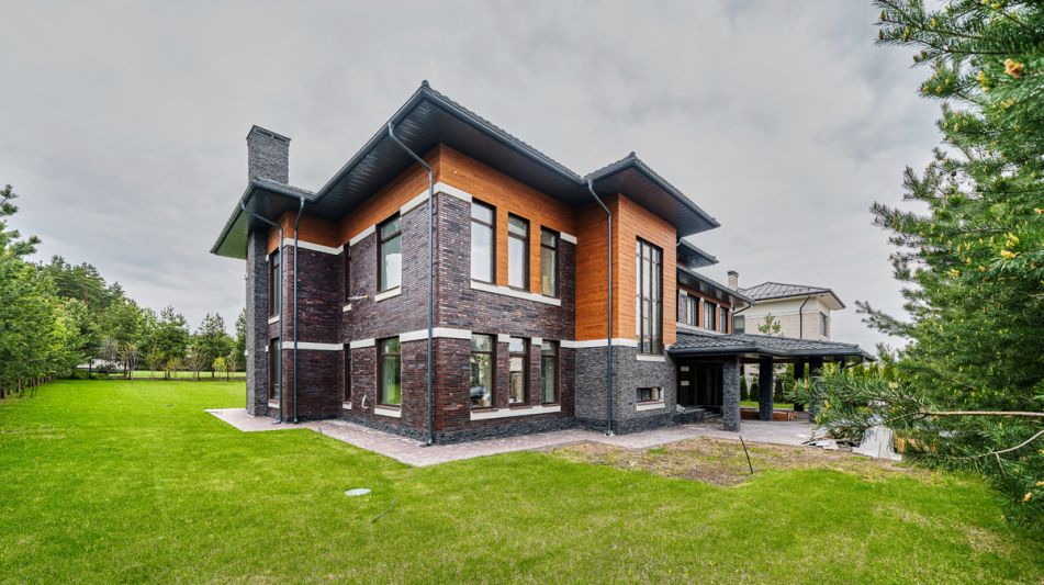 Дом под отделку в Ренессанс Парке