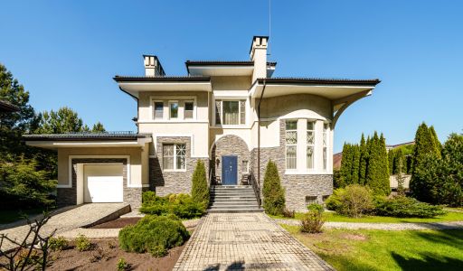 Дом с баней в КП Старвиль