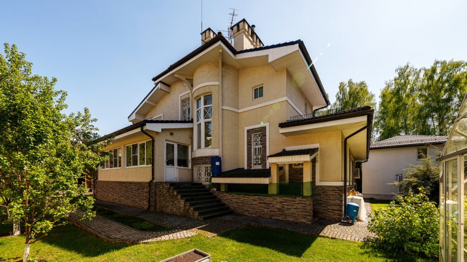 Дом с баней в КП Старвиль