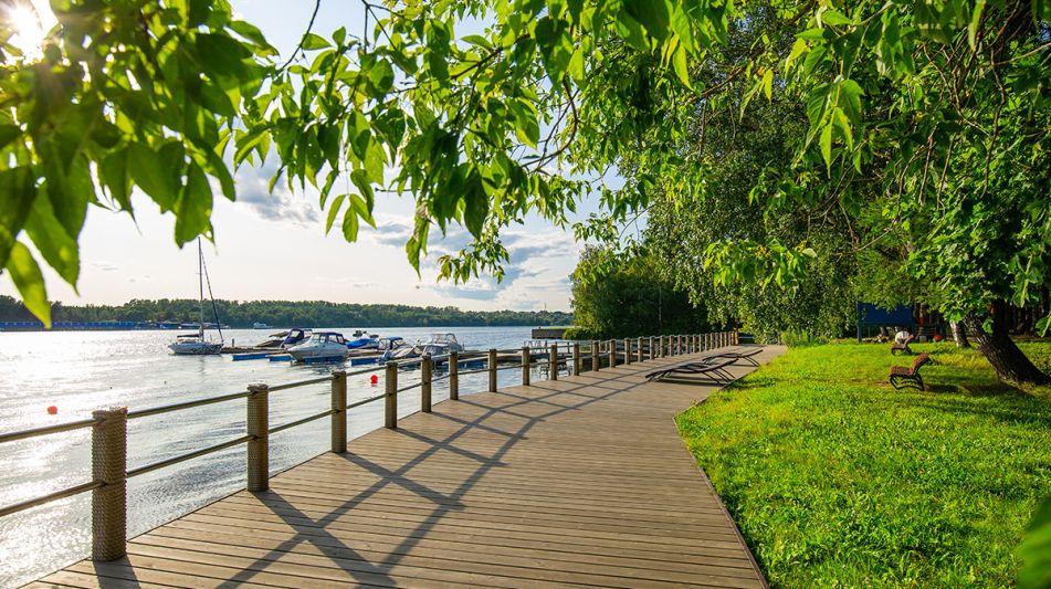 Участок в КП Аква Вилла