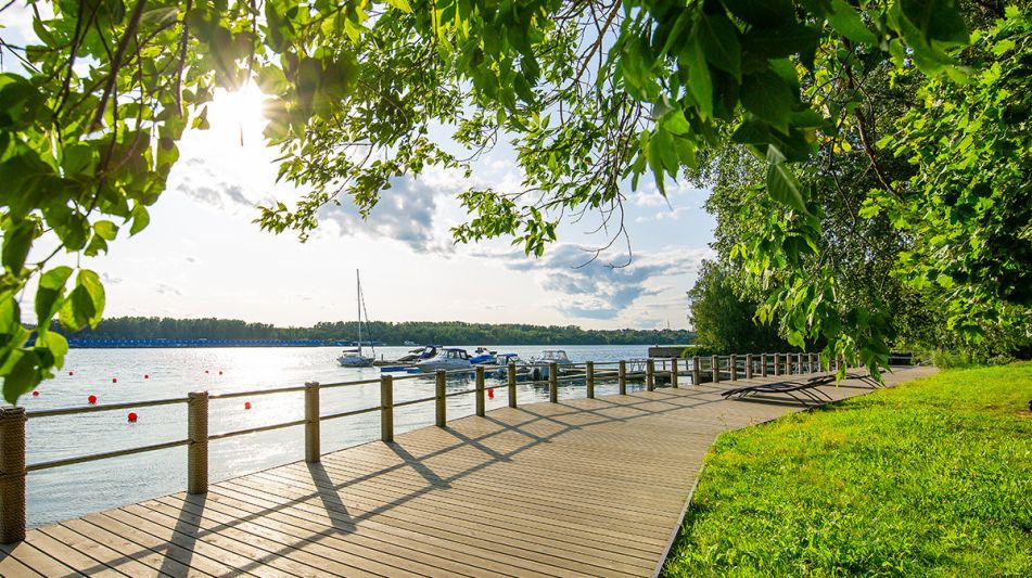 Участок в КП Аква Вилла