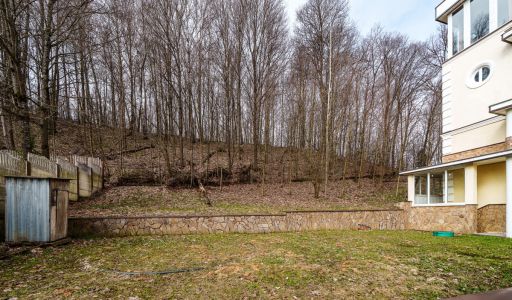 Дом с видом на озеро в Подрезково