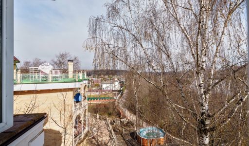 Дом с видом на озеро в Подрезково