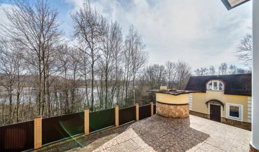 Дом с видом на озеро в Подрезково