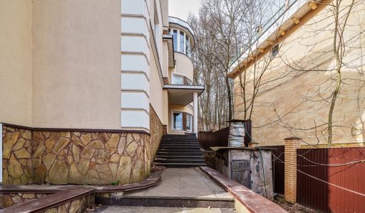 Дом с видом на озеро в Подрезково