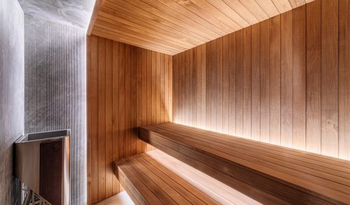 Дом на берегу в п. Вешки