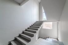 Дом на берегу в п. Вешки