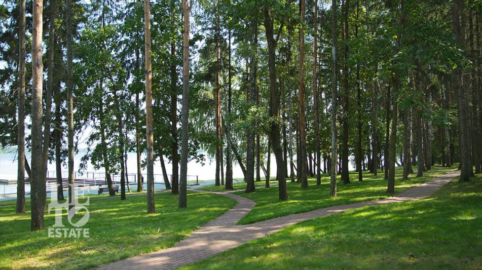 Участок у воды КП Лазурный берег