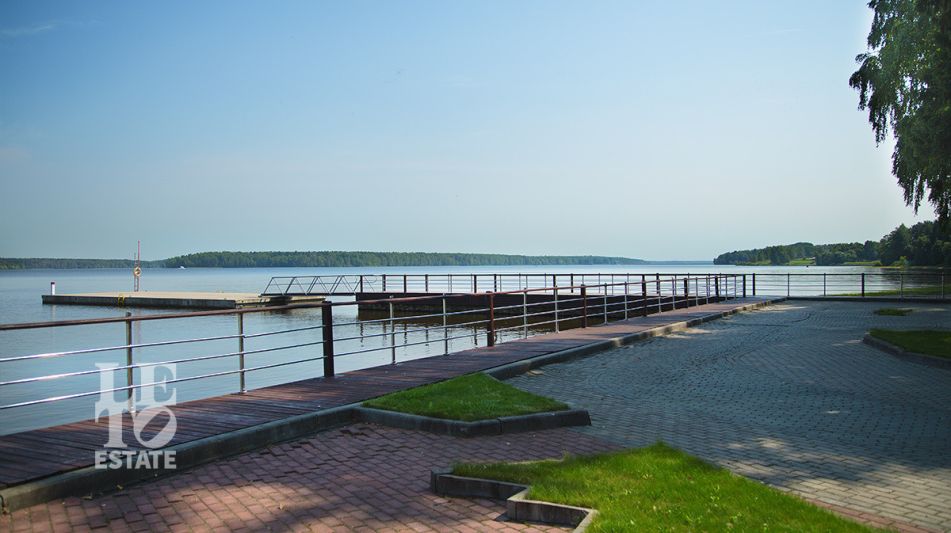 Участок у воды КП Лазурный берег