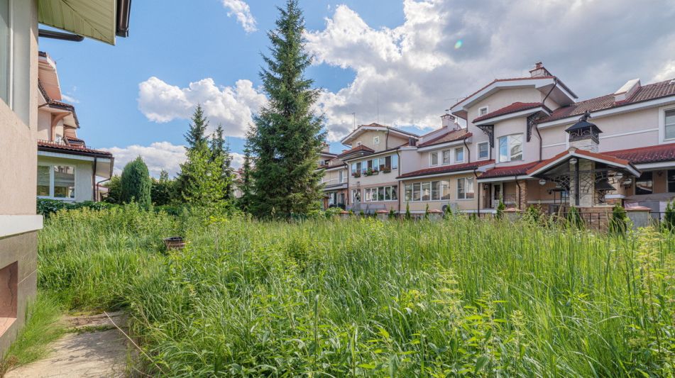Торцевой таунхаус в КП Старвиль