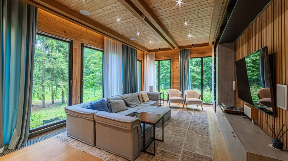 Дом в лесу КП Экран