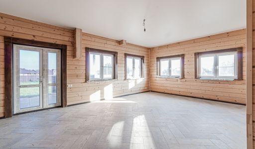 Дом с отделкой в Некрасовском