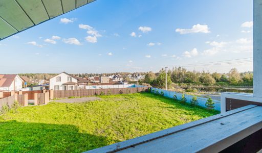 Дом с отделкой в Некрасовском