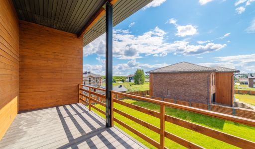 Дом со вторым светом в КП Аврора