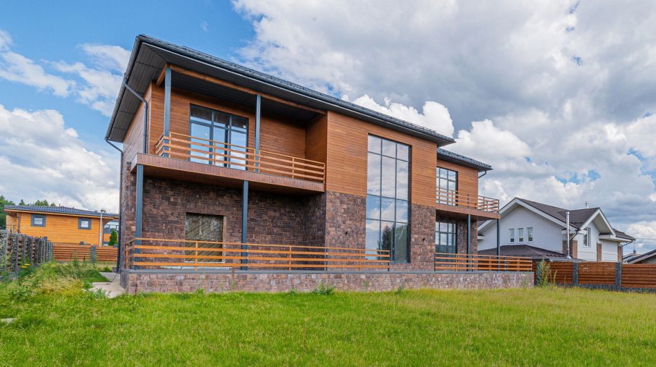 Дом со вторым светом в КП Аврора