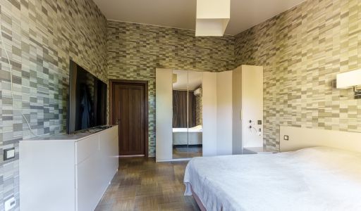 Дом у озера в КП Живописный