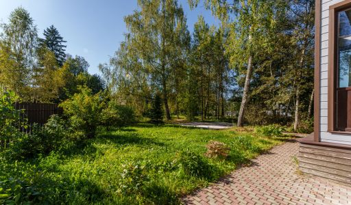 Дом у озера в КП Живописный