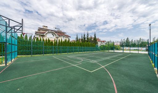 Дом с бассейном в КП Старвиль