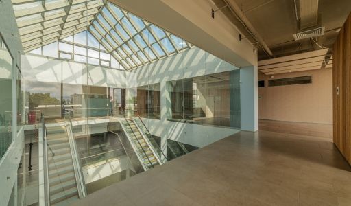 Торговый центр на Можайском шоссе