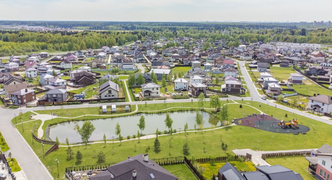 Новолуговая