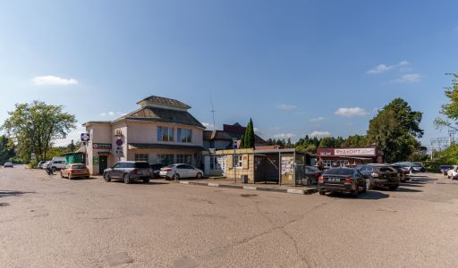 Здание с участком в ПГТ Снегири