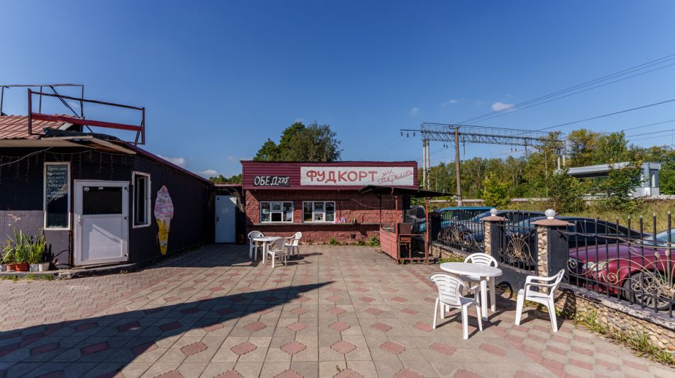 Здание с участком в ПГТ Снегири