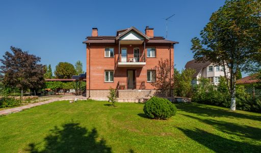 Уютный дом Ермолинские пруды