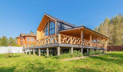 Барнхаус в поселке Иванцево