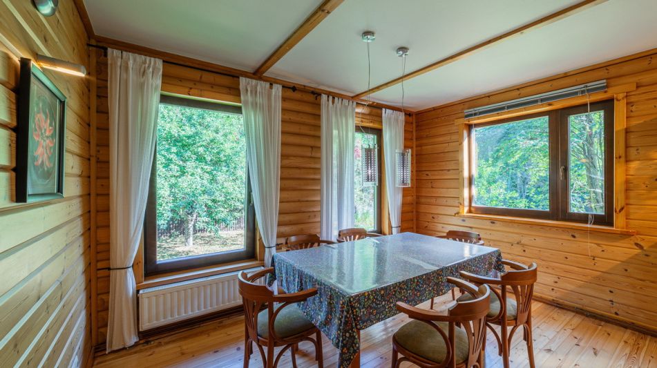 Дом у леса в п. Пестово