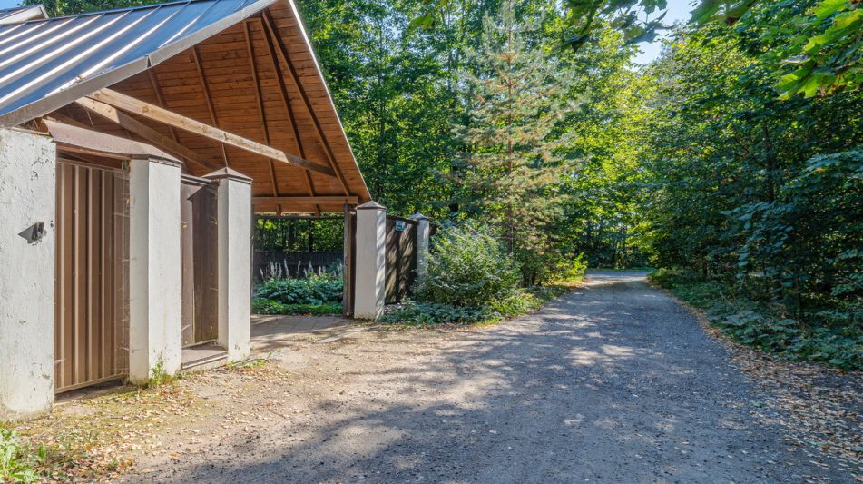 Дом у леса в п. Пестово