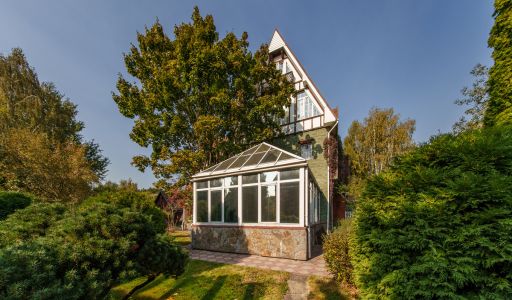 Дом с бассейном в КП Урожай