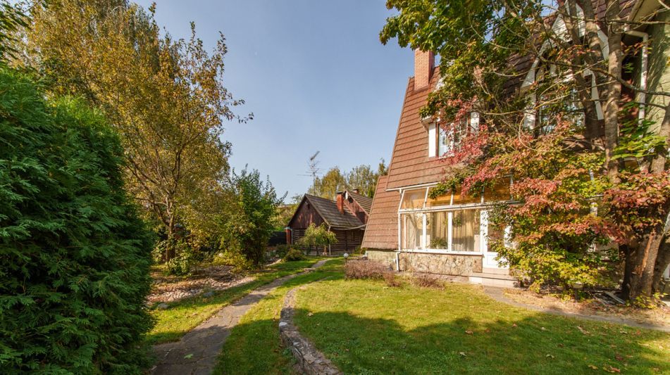 Дом с бассейном в КП Урожай