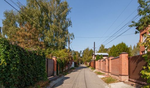 Дом с бассейном в КП Урожай