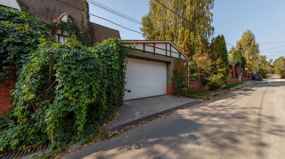 Дом с бассейном в КП Урожай