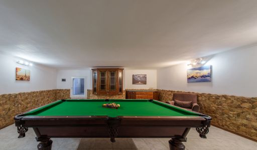 Дом с бассейном в КП Урожай