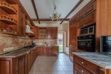 Дом с бассейном в КП Урожай