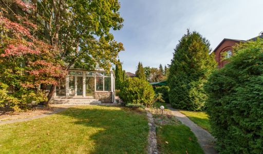 Дом с бассейном в КП Урожай