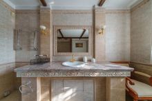 Дом с бассейном в КП Урожай