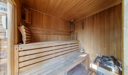 Дом с бассейном в КП Урожай