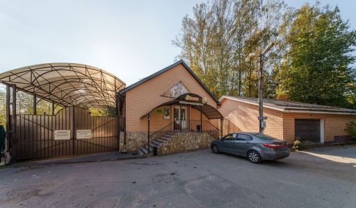 Дом с бассейном в КП Урожай