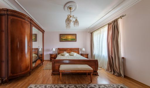 Дом с бассейном в КП Урожай