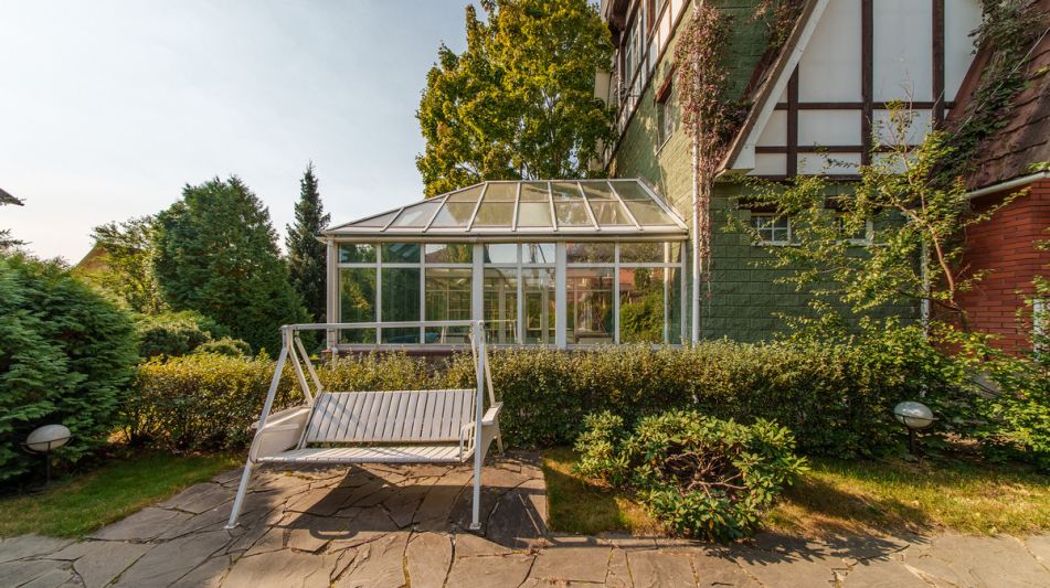 Дом с бассейном в КП Урожай