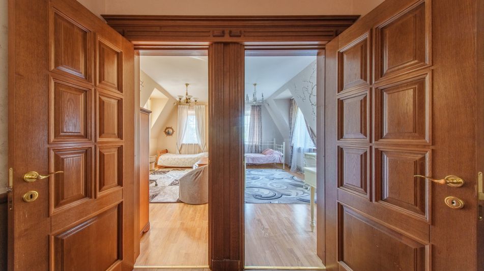 Дом с бассейном в КП Урожай