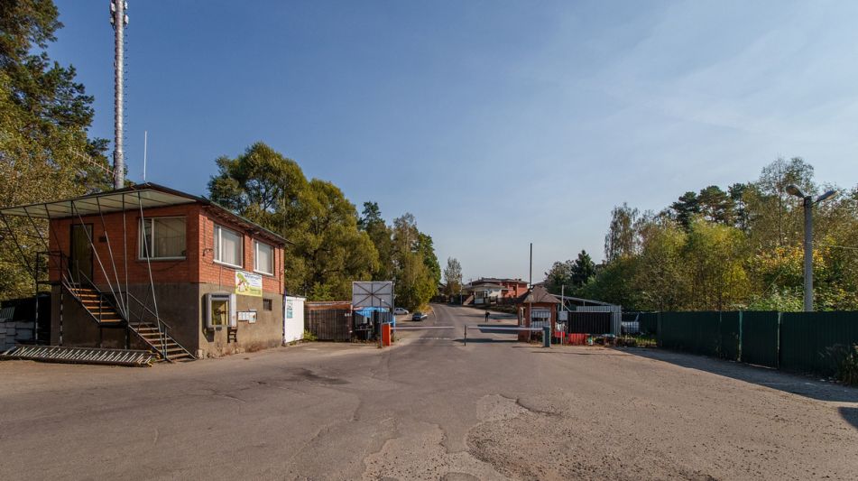 Дом с бассейном в КП Урожай