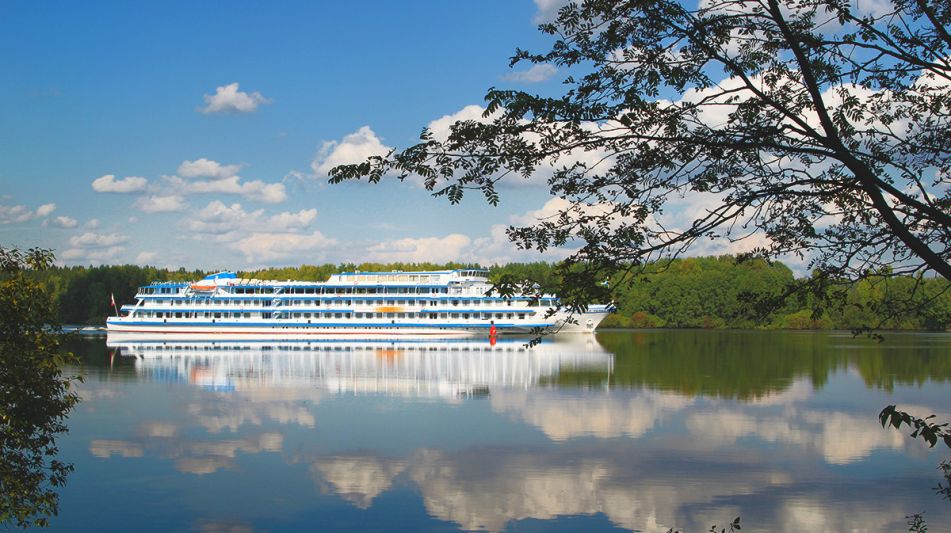 Участок на первой линии в КП Немо