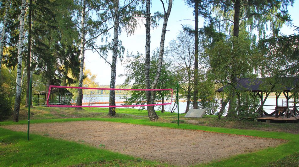 Участок на первой линии в КП Немо