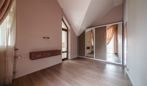 Современный дом у воды в Пестово