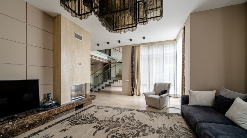 Современный дом у воды в Пестово