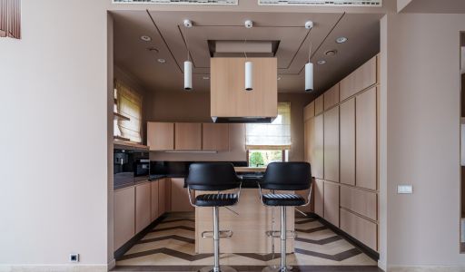 Современный дом у воды в Пестово