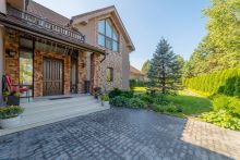 Современный дом у воды в Пестово